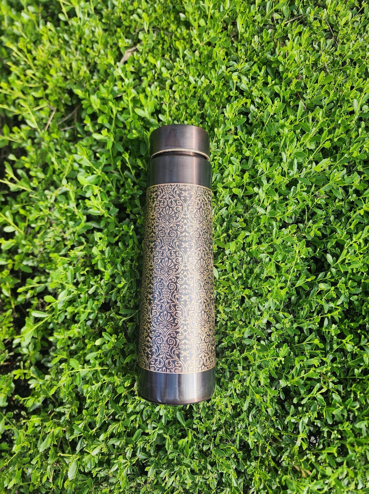 Antique Design Copper Bottle (900 ml)