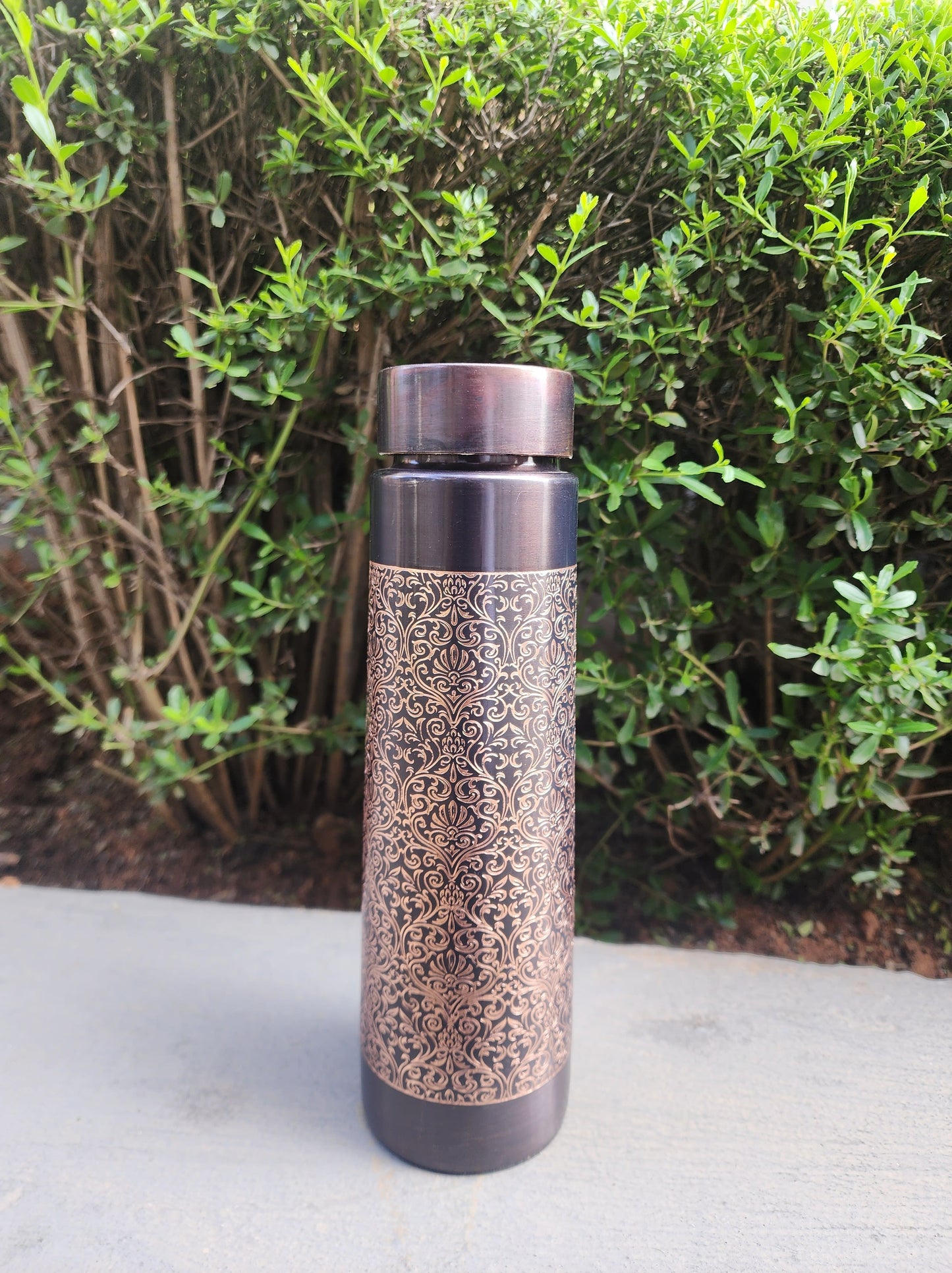 Antique Design Copper Bottle (900 ml)