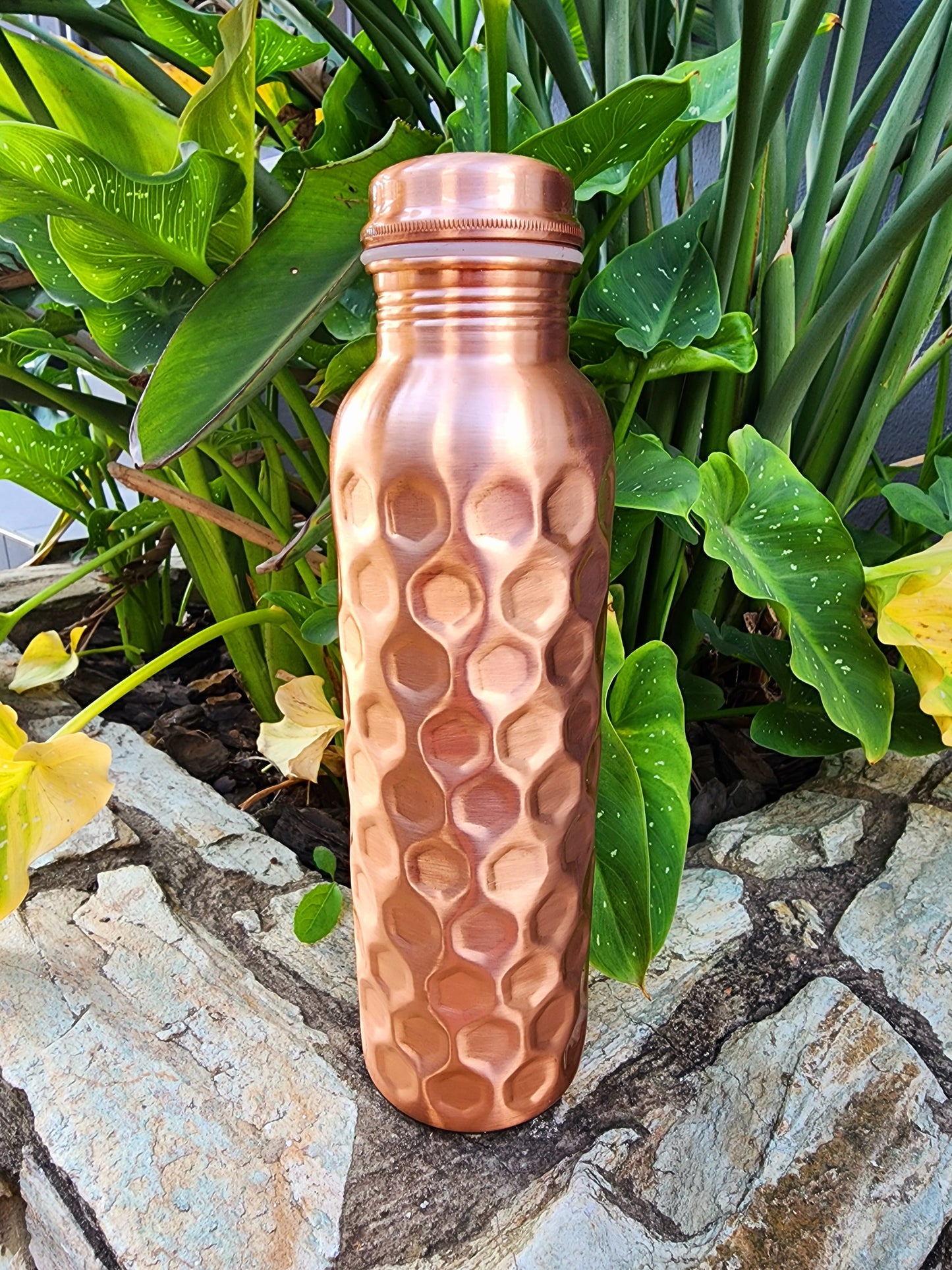 Honey-Comb Copper Bottle (900 ml) - Limited Edition