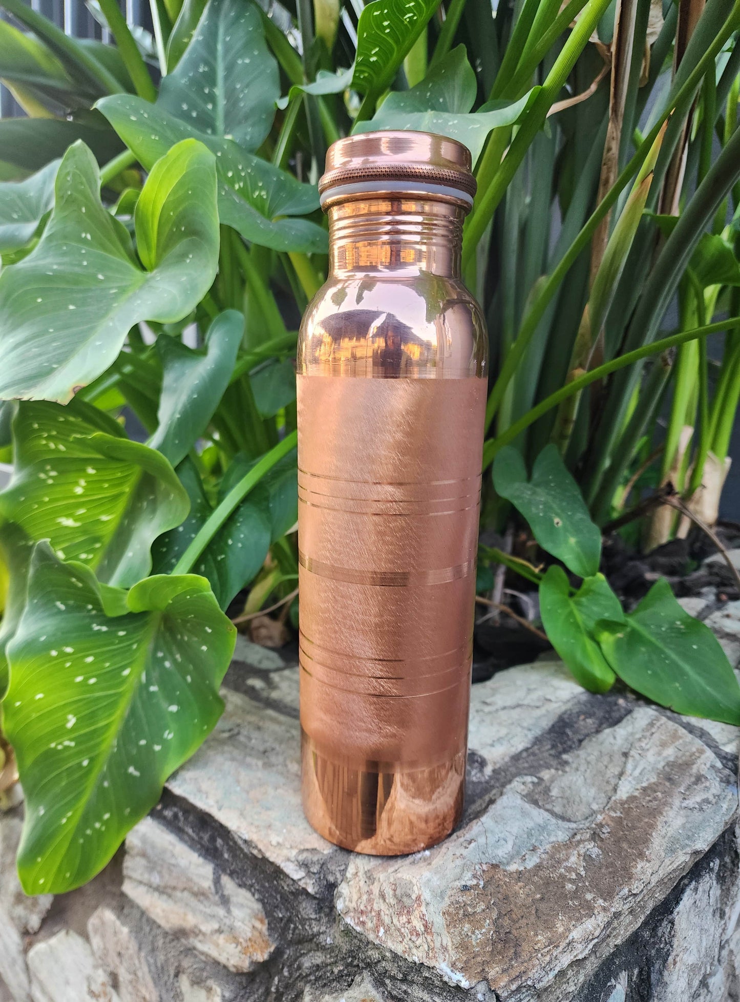 Smooth Mirror Finish Copper Water Bottle (900 ml)